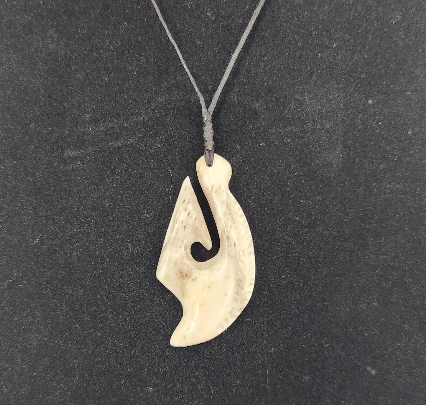 Hand Carved Pasifika Fish Hook - Cattle Bone