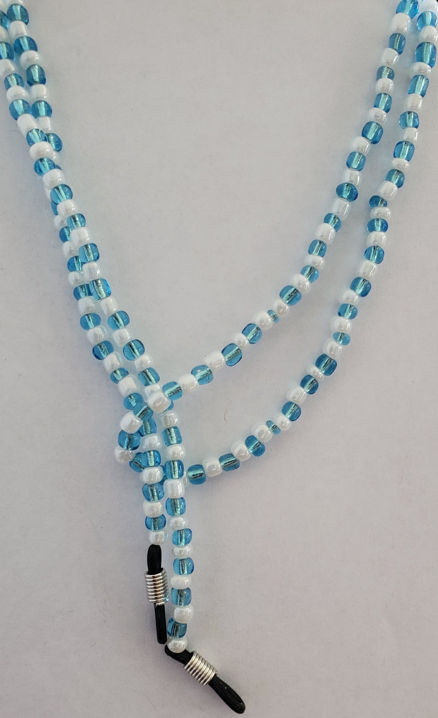 Spectacle Holder Necklace in Recycled Glass beads
