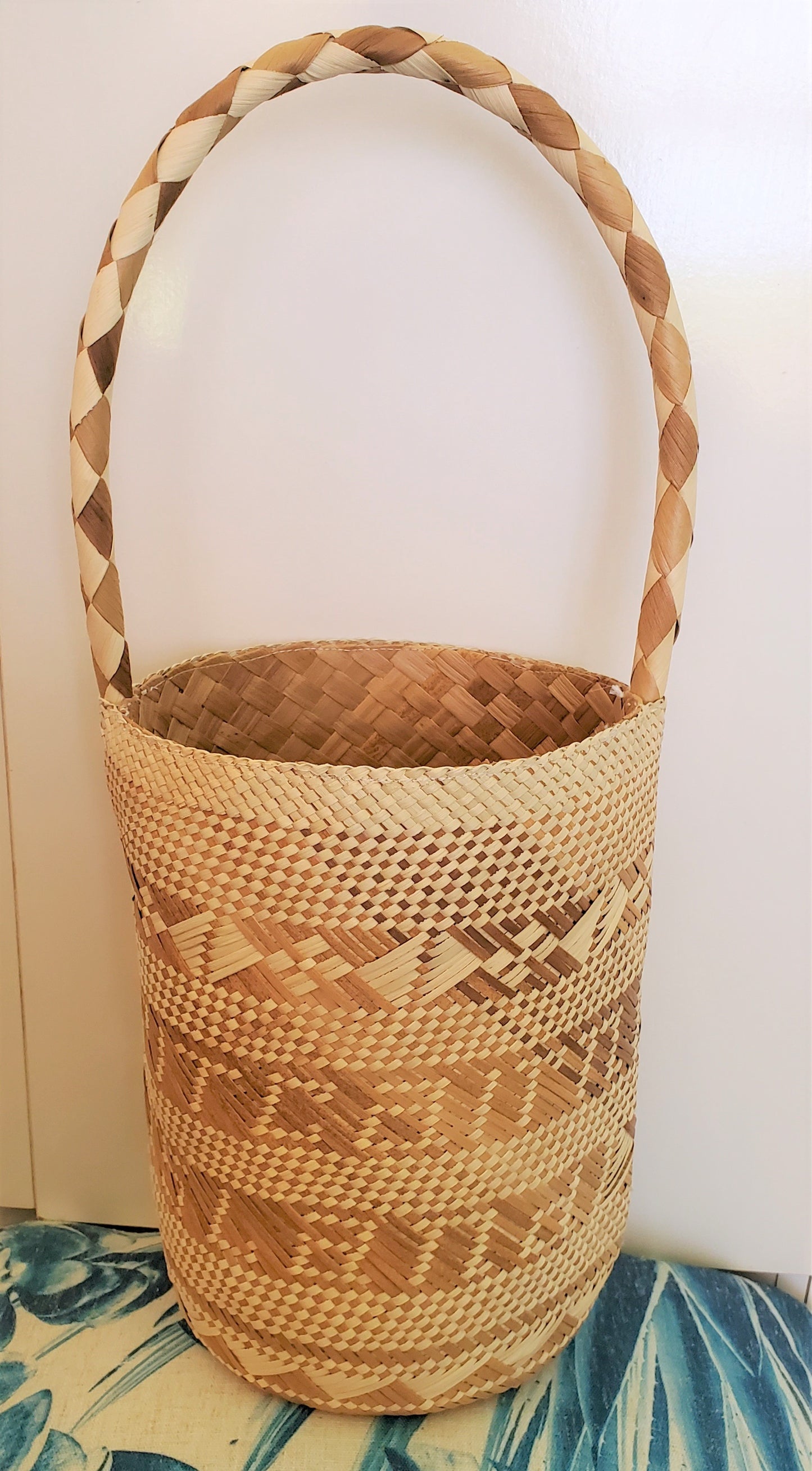 Beautiful Handwoven Pandanus Thatch Shopping basket