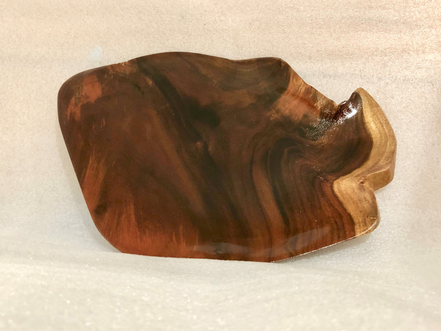 Hand-made Serving Platter from Local Miro wood - Medium