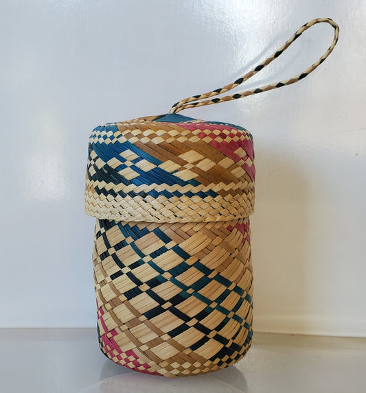 Handwoven Coloured Pandanus Thatch Basket - Medium