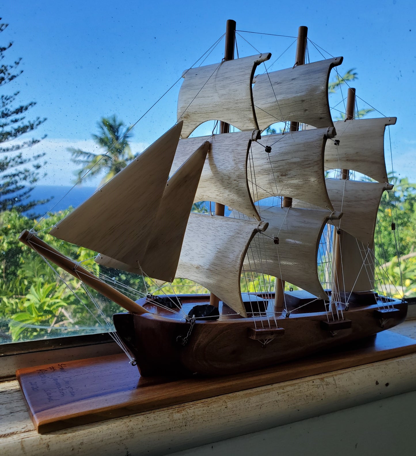 Hand made HMAV Bounty Model from Miro and Burau woods