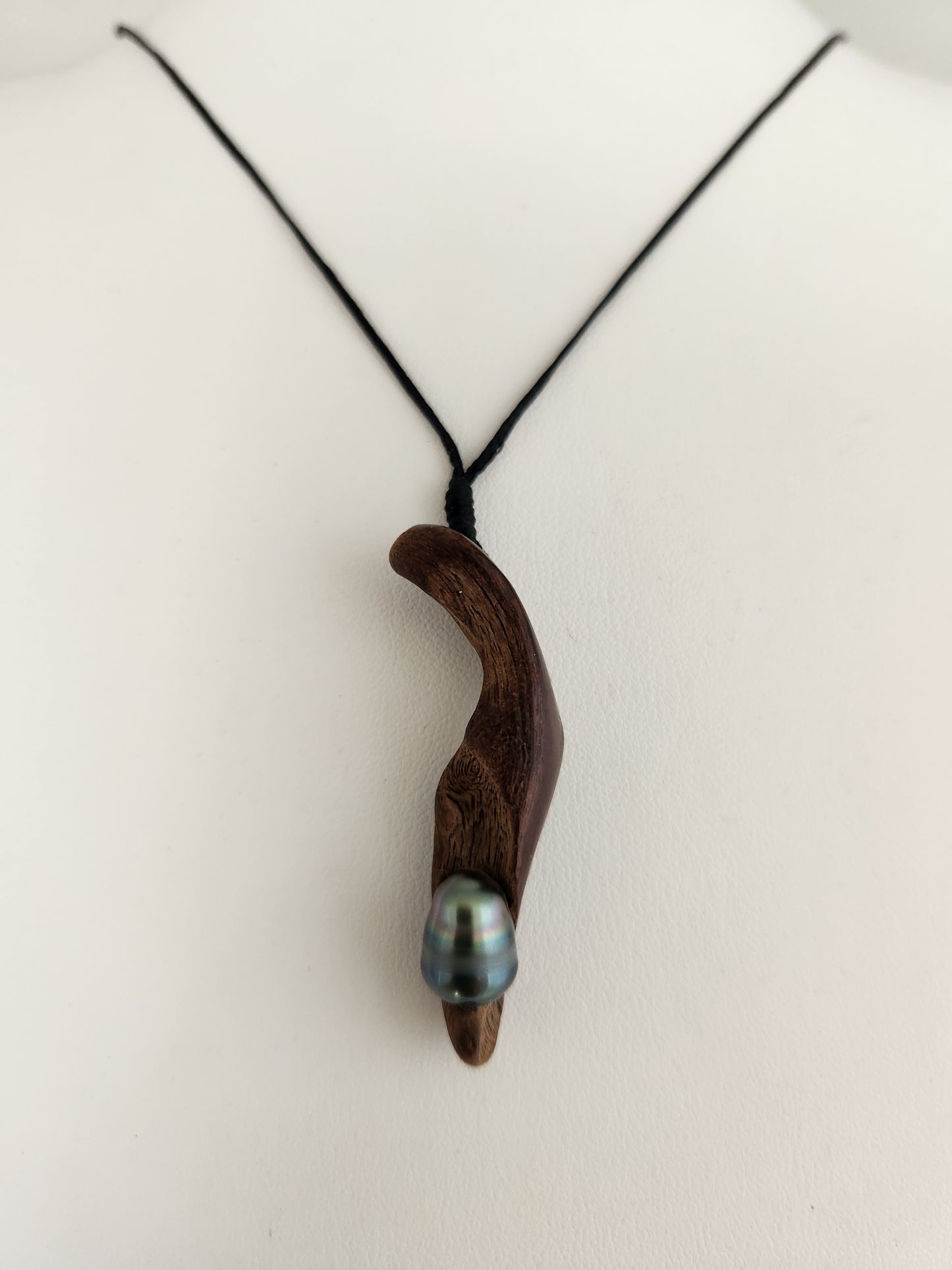 Henderson Island Driftwood & Black Pearl Pendant - Small