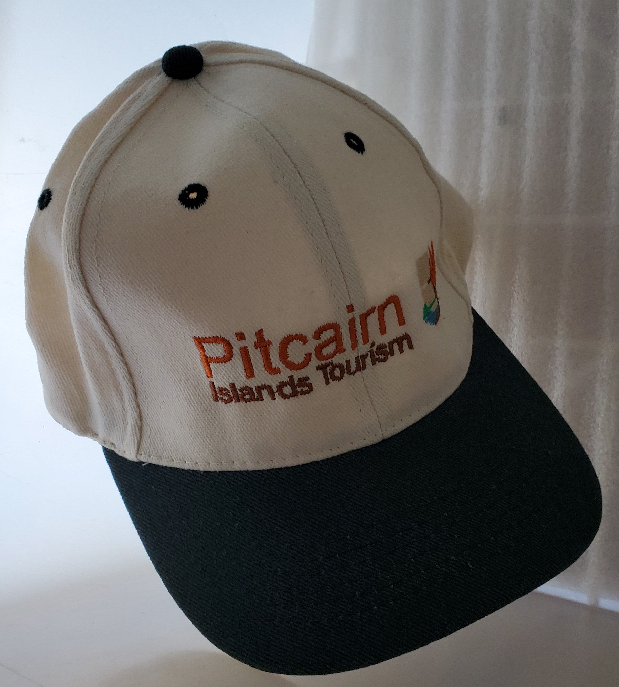 Pitcairn Islands Tourism Cap - Gesticktes Logo