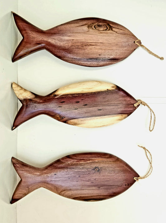 Juego de 3 peces colgantes tallados a mano de madera Burau local - Grande