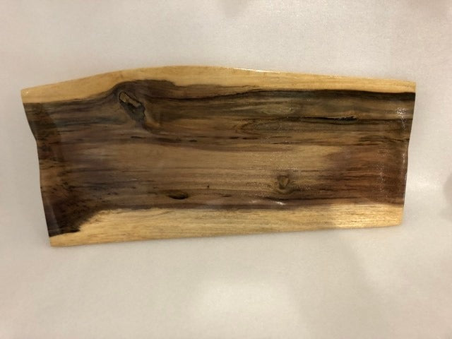 Fuente de servir hecha a mano - de madera local Burau