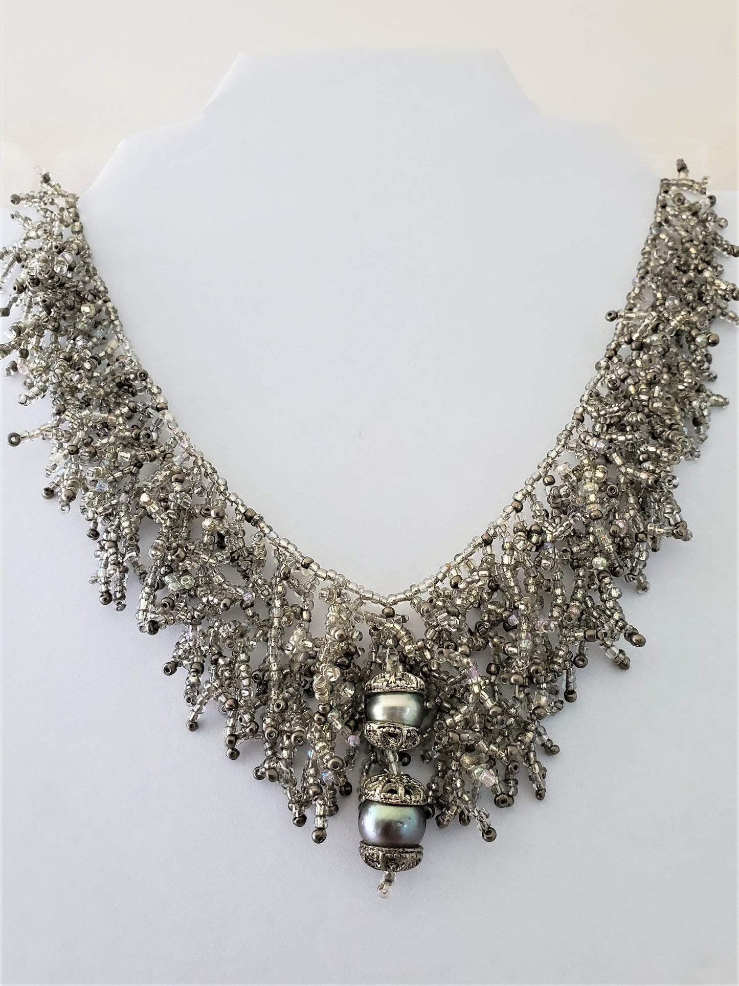 Collier Forme Corail Fait Main - Perles Noires de Tahiti & Perles Argentées